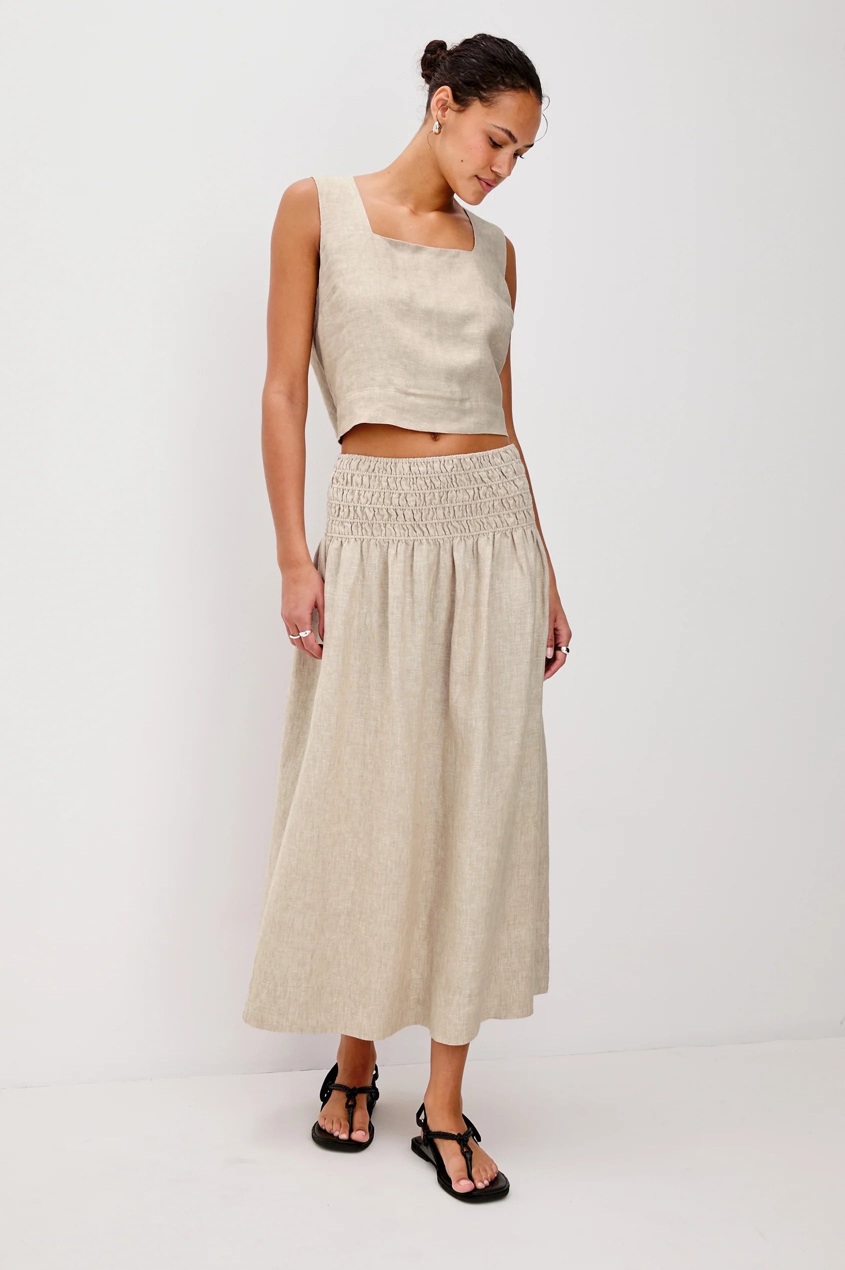 229-240C-7890hf Rails Alessa Skirt